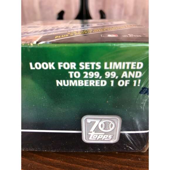 2021 Topps MLB Complete Set- Green Walmart Exclusive- Factory Sealed - Picture 7 of 9